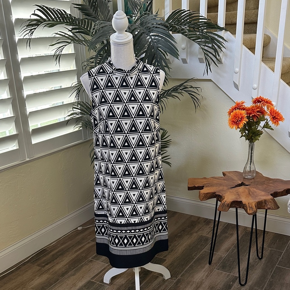 AGB Black and White Geometric Midi Dress